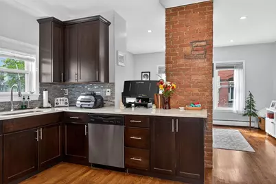 112 H St #1, Boston, MA 02127 - Photo 5