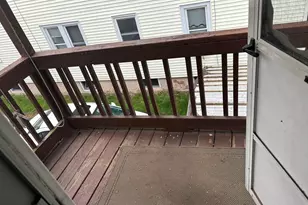 194-196 W Franklin St, Holyoke, MA 01040 - Photo 5