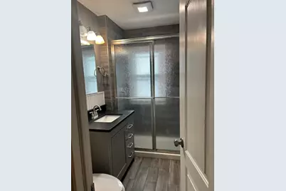 194-196 W Franklin St #2, Holyoke, MA 01040 - Photo 13