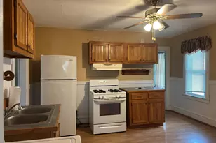 194-196 W Franklin St, Holyoke, MA 01040 - Photo 3