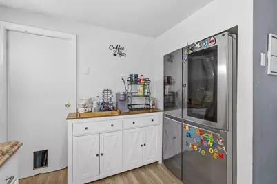 38 Liberty St, New Bedford, MA 02740 - Photo 15
