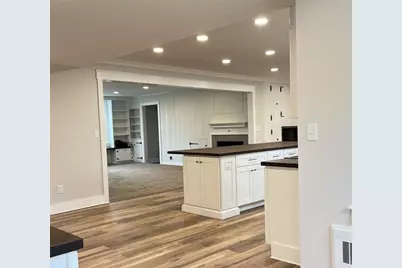 200 Highcrest Rd, Fall River, MA 02720 - Photo 9