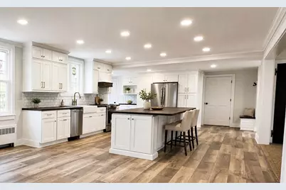 200 Highcrest Rd, Fall River, MA 02720 - Photo 5