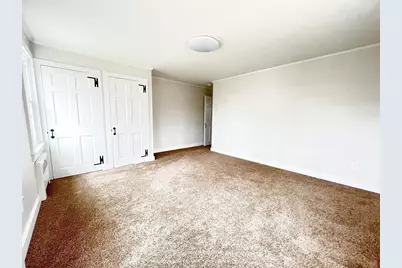 200 Highcrest Rd, Fall River, MA 02720 - Photo 25