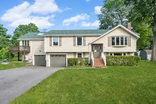 9 Oak Dr, Plainville, MA 02762 - Photo 1