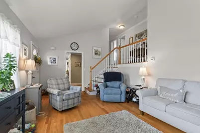34 Harbeck St, Acushnet, MA 02743 - Photo 9