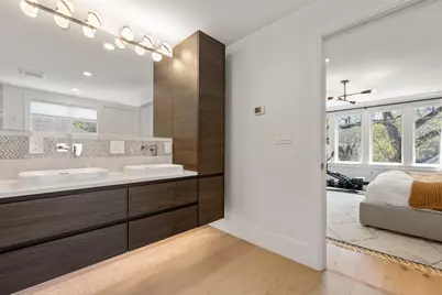 80 Verndale St #80, Brookline, MA 02446 - Photo 15
