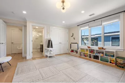 80 Verndale St #80, Brookline, MA 02446 - Photo 19