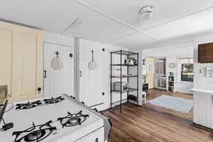 17 Island St, Mattapoisett, MA 02739 - Photo 15