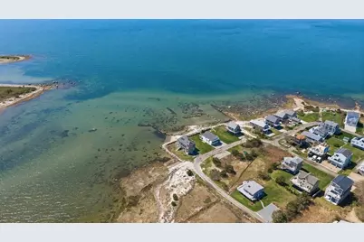 17 Island St, Mattapoisett, MA 02739 - Photo 25