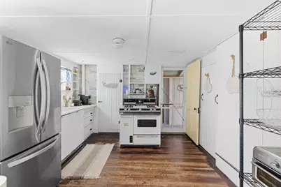 17 Island St, Mattapoisett, MA 02739 - Photo 13