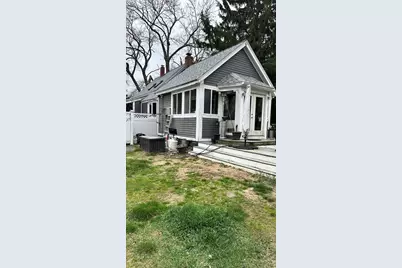 13 Collins St, Salisbury, MA 01952 - Photo 3