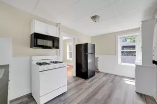 242 Fort Pleasant Ave, Springfield, MA 01108 - Photo 7