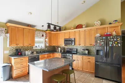 26 S Wheaton Avenue, Seekonk, MA 02771 - Photo 7