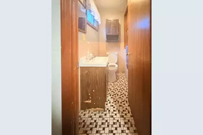 141 Bonney St, New Bedford, MA 02740 - Photo 9