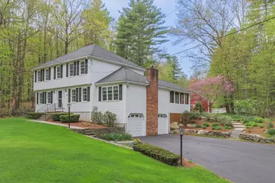 118 Lawrence St, Pepperell, MA 01463 - Photo 1