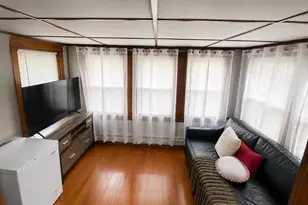 18 Lexington Ave, Boston, MA 02136 - Photo 5