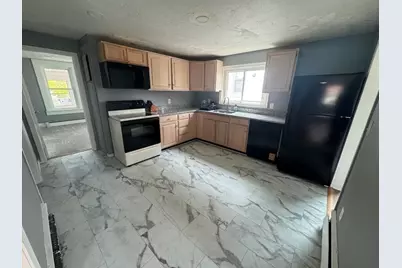 28 Vernon Ct #28, Fitchburg, MA 01420 - Photo 3