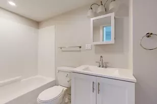 26 Chelsea St, Boston, MA 02128 - Photo 5