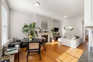 62 W Cedar St, Boston, MA 02114 - Photo 3