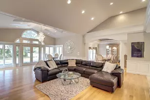 186 Tanglewood Dr, Longmeadow, MA 01106 - Photo 1