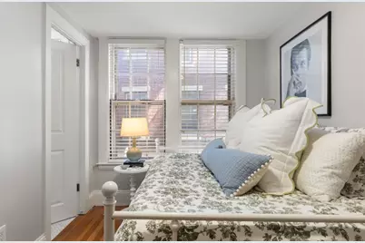 62 West Cedar St #G, Boston, MA 02114 - Photo 3