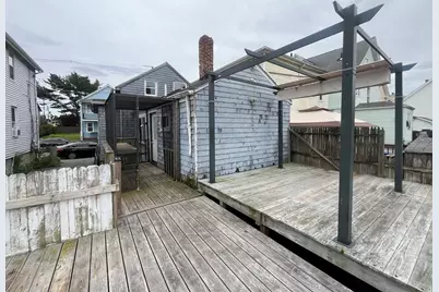 67 Delano St, New Bedford, MA 02744 - Photo 15