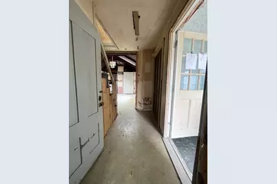 67 Delano St, New Bedford, MA 02744 - Photo 3