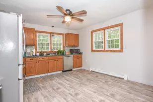 325 River St, Halifax, MA 02338 - Photo 5