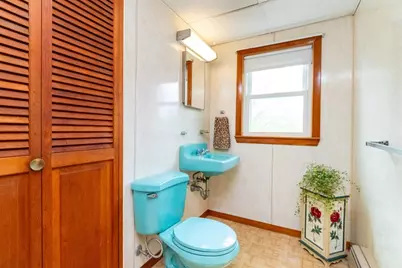 147 Glenellen Rd, Boston, MA 02132 - Photo 37