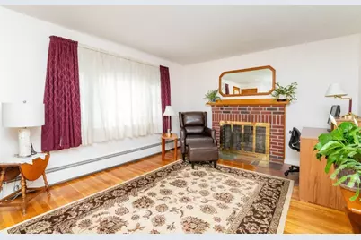 147 Glenellen Rd, Boston, MA 02132 - Photo 9