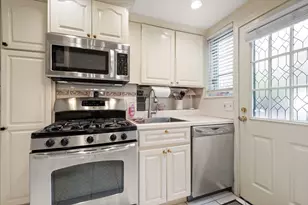 258 Lexington St, Watertown, MA 02472 - Photo 9