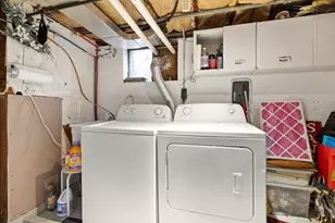 258 Lexington St, Watertown, MA 02472 - Photo 17