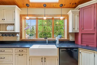 2 Knox Ave, Groveland, MA 01834 - Photo 15