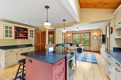 2 Knox Ave, Groveland, MA 01834 - Photo 11