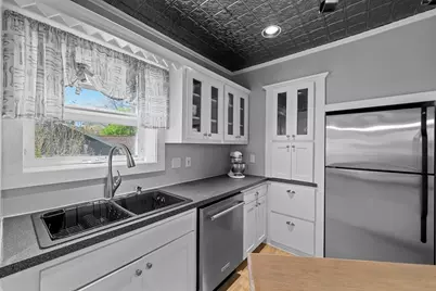 25 Ludlow St, Worcester, MA 01603 - Photo 15