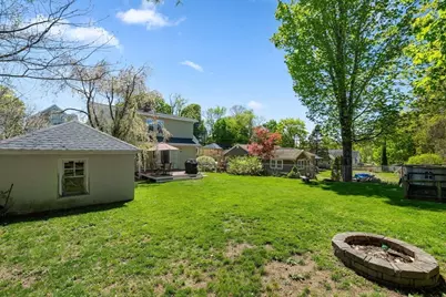 25 Ludlow St, Worcester, MA 01603 - Photo 33