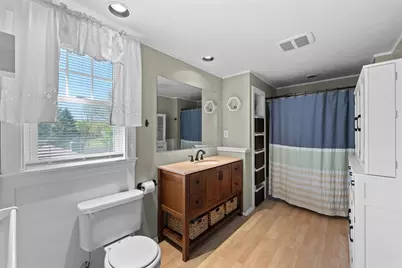 25 Ludlow St, Worcester, MA 01603 - Photo 21