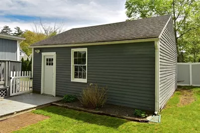 105 Edgewood Ave, Longmeadow, MA 01106 - Photo 29