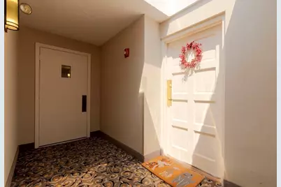 16 Winter St #42C, Waltham, MA 02451 - Photo 5