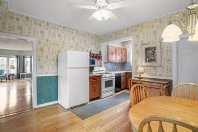 122 S Walker St, Lowell, MA 01851 - Photo 11