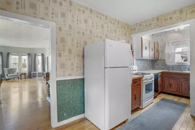 122 S Walker St, Lowell, MA 01851 - Photo 23
