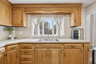 17 Upland Ave, Webster, MA 01570 - Photo 17