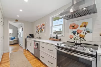 23 Herrick Rd, Peabody, MA 01960 - Photo 9