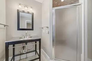 5 Mount Vernon St, Boston, MA 02125 - Photo 17