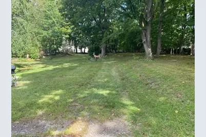 27 A-B Grafton St, Millbury, MA 01527 - Photo 3