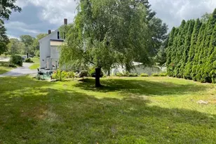 27 A-B Grafton St, Millbury, MA 01527 - Photo 5