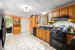 18 W Parish Ridge Rd, Haverhill, MA 01832 - Photo 13