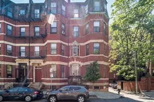 30 Gloucester St, Boston, MA 02115 - Photo 17