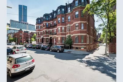 30 Gloucester Street #4, Boston, MA 02115 - Photo 19